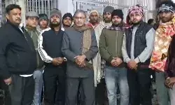 बजरंगियों पर हमला- गौकश प्रधान समेत सैकड़ों पर मुकदमा बजरंगियों पर हमला- गौकश प्रधान समेत सैकड़ों पर मुकदमा