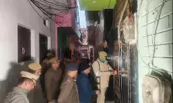 एक्शन में पुलिस- सट्टा माफिया की ढाई करोड़ की संपत्ति कर ली कुर्क एक्शन में पुलिस- सट्टा माफिया की ढाई करोड़ की संपत्ति कर ली कुर्क
