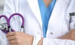 राजधानी में सरेआम लूट- ऑटो से जा रही महिला डॉक्टर का पर्स लूटा राजधानी में सरेआम लूट- ऑटो से जा रही महिला डॉक्टर का पर्स लूटा