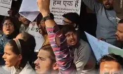 अभ्यर्थियों के समर्थन में छात्रों का बवाल- रोकी ट्रेन- इंजन पर खड़े...