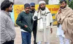 बारात की गाड़ियों पर अटैक- मारपीट कर की लूटपाट बारात की गाड़ियों पर अटैक- मारपीट कर की लूटपाट