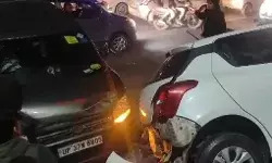 हाईवे पर खड़ी कार में वेगनार ने मारी टक्कर- दो लोग हुए घायल