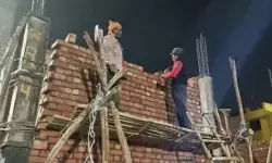 सत्यव्रत पुलिस चौकी पर अब लेंटर की तैयारी- 20 राजमिस्त्री एवं 45.... सत्यव्रत पुलिस चौकी पर अब लेंटर की तैयारी- 20 राजमिस्त्री एवं 45....