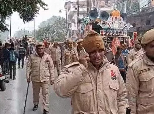 श्री पंचायती महानिर्वाणी अखाड़े की पेशवाई- हाथी घोड़े पर निकले साधु संत श्री पंचायती महानिर्वाणी अखाड़े की पेशवाई- हाथी घोड़े पर निकले साधु संत