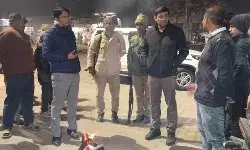 शीतलहरी ठंड में गरीबों को सर्दी से बचाने को व्यवस्था देखने निकले एडीएम शीतलहरी ठंड में गरीबों को सर्दी से बचाने को व्यवस्था देखने निकले एडीएम