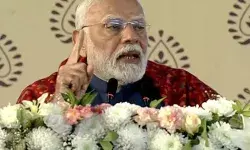 पीएम का केजरीवाल पर हमला- बोले मैं भी बनवा सकता था शीश महल पीएम का केजरीवाल पर हमला- बोले मैं भी बनवा सकता था शीश महल