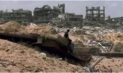 फिर हुआ हमला- गाजा में इजरायली हमलों में चौबीस लोगों की हुई मौत फिर हुआ हमला- गाजा में इजरायली हमलों में चौबीस लोगों की हुई मौत