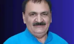 नगर निगम का एक्शन- सपा विधायक को निकाला बंगले से बाहर नगर निगम का एक्शन- सपा विधायक को निकाला बंगले से बाहर