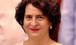 बीजेपी कैंडिडेट का बड़ा दावा- बनवाएंगे प्रियंका के गाल जैसी सड़कें बीजेपी कैंडिडेट का बड़ा दावा- बनवाएंगे प्रियंका के गाल जैसी सड़कें