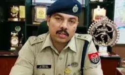 गोकशी रोकने में नाकाम तीन दरोगाओं समेत 7 पुलिसकर्मी सस्पेंड गोकशी रोकने में नाकाम तीन दरोगाओं समेत 7 पुलिसकर्मी सस्पेंड