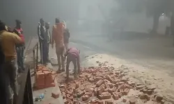 चंडीगढ़ जा रहे लोगों की बस ईटों से भरी ट्रैक्टर ट्राली से टकराई चंडीगढ़ जा रहे लोगों की बस ईटों से भरी ट्रैक्टर ट्राली से टकराई