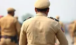 दिन निकलते ही एनकाउंटर में दरोगा को लगी गोली- दो डकैत भी ढेर