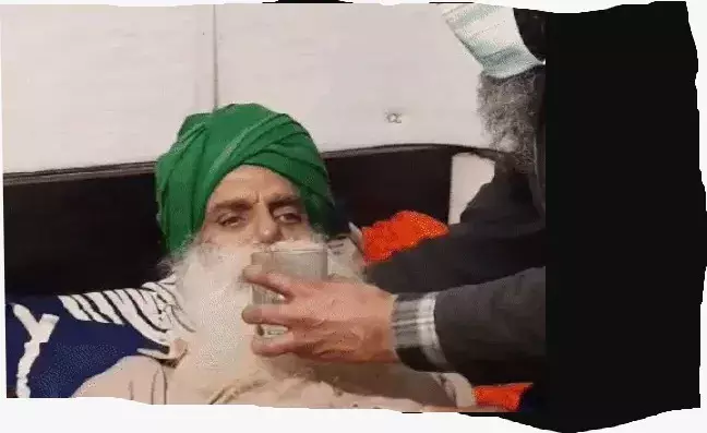 आमरण अनशन पर बैठे डल्लेवाल अचानक हुए बेहोश- बीपी व पल्स रेट.... आमरण अनशन पर बैठे डल्लेवाल अचानक हुए बेहोश- बीपी व पल्स रेट....