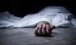 मोबाइल चलाने पर लगी डांट से क्षुब्ध किशोर ने किया ऐसा काम- मचा कोहराम