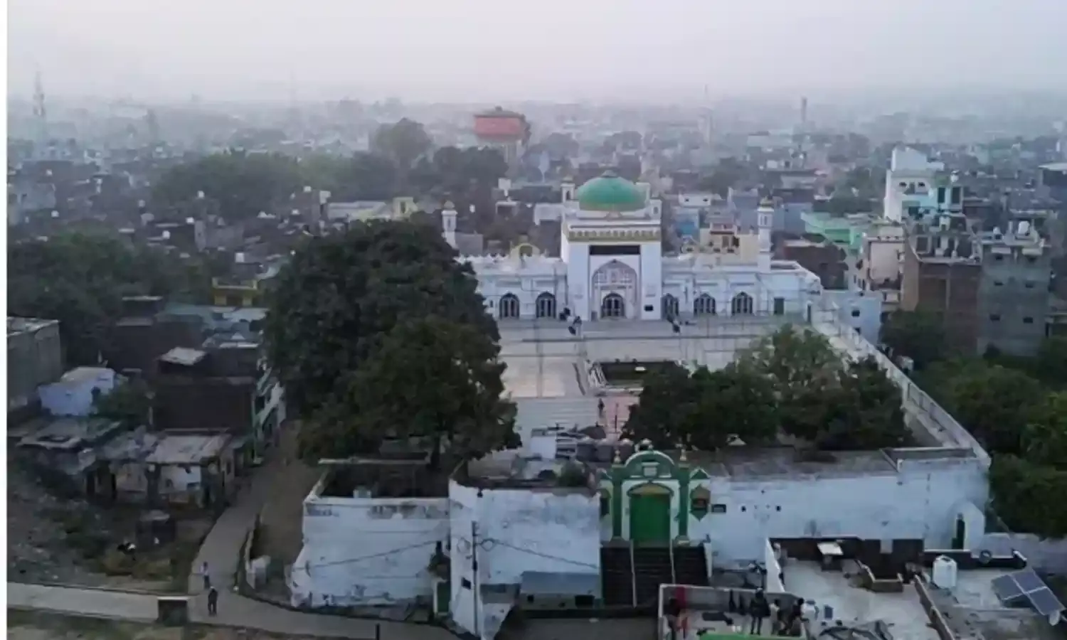 मंदिर मस्जिद विवाद-जिला अदालत में सुनवाई पर हाईकोर्ट की रोक