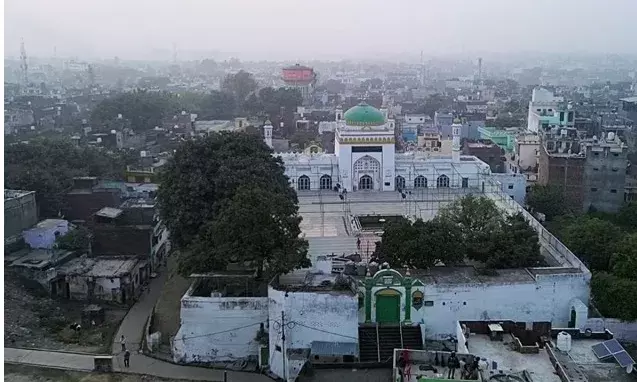 मंदिर मस्जिद विवाद-जिला अदालत में सुनवाई पर हाईकोर्ट की रोक