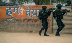 महाकुंभ 2025- गंगा में उतरे NSG कमांडो- ATS ने भी संभाला मोर्चा महाकुंभ 2025- गंगा में उतरे NSG कमांडो- ATS ने भी संभाला मोर्चा