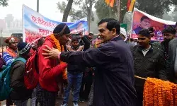 महाकुंभ में पहुंचे नगर विकास मंत्री - सफाई का किया स्थलीय निरीक्षण महाकुंभ में पहुंचे नगर विकास मंत्री - सफाई का किया स्थलीय निरीक्षण