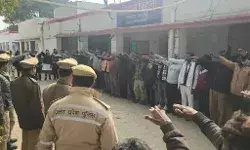 5 थानों पर पहुंचे 163 हिस्ट्रीशीटर- भविष्य में अपराध न करने की खाई कसम 5 थानों पर पहुंचे 163 हिस्ट्रीशीटर- भविष्य में अपराध न करने की खाई कसम