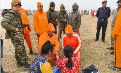 महाकुंभ में हादसा- संगम में डूबी नाव- रेस्क्यू कर परिवार के 6 लोगों... महाकुंभ में हादसा- संगम में डूबी नाव- रेस्क्यू कर परिवार के 6 लोगों...