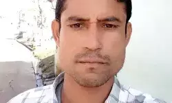 दोस्तों के साथ अंडे की ठेली पर दारू पी रहे युवक का चाकू से गोदकर मर्डर