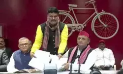 बोले अखिलेश- किसी की सगी नहीं है भाजपा- किसानों से छीन रही जमीन