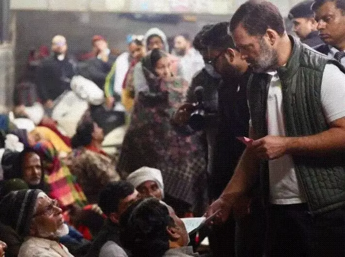 राहुल गांधी पहुंचे एम्स-पूछा मरीजों का हाल चाल- जानी दिक्कतें राहुल गांधी पहुंचे एम्स-पूछा मरीजों का हाल चाल- जानी दिक्कतें
