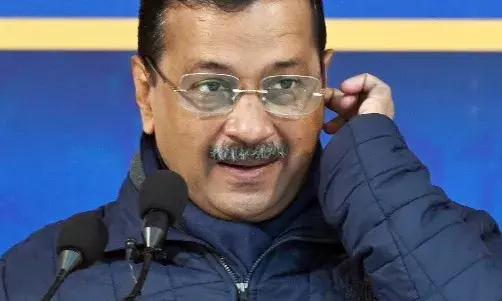 केजरीवाल के नामांकन में बीजेपी ने लगाया अड़ंगा-आय छिपाने का आरोप