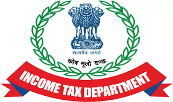 आयकर विभाग ने टॉलीवुड के प्रमुख निर्माताओं के आवासों पर की छापेमारी आयकर विभाग ने टॉलीवुड के प्रमुख निर्माताओं के आवासों पर की छापेमारी
