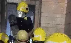 लखनऊ एयरपोर्ट पर लगी भीषण आग- लपटें देख मची अफरा तफरी लखनऊ एयरपोर्ट पर लगी भीषण आग- लपटें देख मची अफरा तफरी