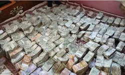 पड़ा विजिलेंस का छापा- अफसर के घर मिला कुबेर का खजाना- मशीने भी रही... पड़ा विजिलेंस का छापा- अफसर के घर मिला कुबेर का खजाना- मशीने भी रही...