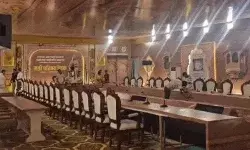 पियक्कड़ों के लिए बुरी खबर- कैबिनेट बैठक में 17 शहरों में शराबबंदी... पियक्कड़ों के लिए बुरी खबर- कैबिनेट बैठक में 17 शहरों में शराबबंदी...