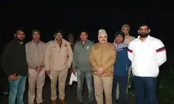 मुठभेड़ में लंगड़े हुए 3 गोकशों समेत पांच गिरफ्तार- कब्जे से गोवंश... मुठभेड़ में लंगड़े हुए 3 गोकशों समेत पांच गिरफ्तार- कब्जे से गोवंश...