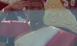 कर्तव्य पथ पर राष्ट्रपति ने फहराया तिरंगा- हेलीकॉप्टरों ने बरसाए फूल कर्तव्य पथ पर राष्ट्रपति ने फहराया तिरंगा- हेलीकॉप्टरों ने बरसाए फूल