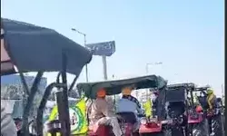 किसानों का ट्रैक्टर मार्च- बुलंद हो रहे साडडे हक, ऐत्थे रख के नारे किसानों का ट्रैक्टर मार्च- बुलंद हो रहे साडडे हक, ऐत्थे रख के नारे