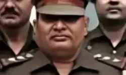 मुठभेड़ में शहीद हुए इंस्पेक्टर सुनील कुमार को डीजीपी का प्रशंसा चिन्ह मुठभेड़ में शहीद हुए इंस्पेक्टर सुनील कुमार को डीजीपी का प्रशंसा चिन्ह