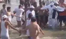 महाकुंभ में संगम स्नान कर बोले अखिलेश यादव- मैंने 11 डुबकी लगाई महाकुंभ में संगम स्नान कर बोले अखिलेश यादव- मैंने 11 डुबकी लगाई