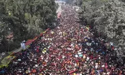 महाकुंभ में श्रद्धालुओं का सैलाब- सड़के गलियां सब भरी- इमरजेंसी बैठक.. महाकुंभ में श्रद्धालुओं का सैलाब- सड़के गलियां सब भरी- इमरजेंसी बैठक..