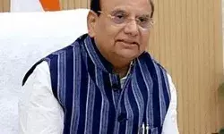 यमुना को लेकर तकरार जारी- बोली CM दिल्ली वासियों से विश्वासघात यमुना को लेकर तकरार जारी- बोली CM दिल्ली वासियों से विश्वासघात