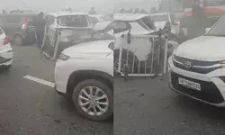 कोहरे से मचा कोहराम- 65 से ज्यादा गाड़ियों की आपस में टक्कर कोहरे से मचा कोहराम- 65 से ज्यादा गाड़ियों की आपस में टक्कर