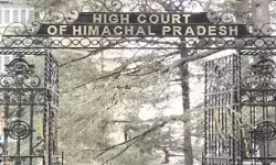 अतिक्रमण पर सख्त हुई हाईकोर्ट- सरकार से कहा नियमों में हो संशोधन