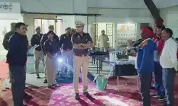 लो कर लो बात- SP के वार्षिक निरीक्षण में दरोगा नहीं खोल पाए पिस्टल लो कर लो बात- SP के वार्षिक निरीक्षण में दरोगा नहीं खोल पाए पिस्टल