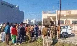 पुलिस को फोन कर बोला जवान- मैंने अपनी पत्नी को मार दी गोली और फिर.. पुलिस को फोन कर बोला जवान- मैंने अपनी पत्नी को मार दी गोली और फिर..