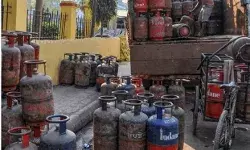 फरवरी ने दी महंगाई की सौगात-गैस सिलेंडर के साथ मारुति गाड़ियां भी महंगी