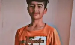 चाइनीज मांझे में उतरा करंट ले गया किशोर की जान- खंभे पर लटकी...