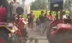 REEL के लिए खुलेआम जिंदगी से खिलवाड़-रस्सी से ट्रैक्टर बांधकर स्टंटबाजी