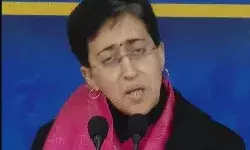 वोटिंग से पहले आतिशी पर केस दर्ज- शिकायत के बाद हुआ एक्शन वोटिंग से पहले आतिशी पर केस दर्ज- शिकायत के बाद हुआ एक्शन