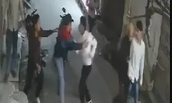 कोट ने कराया बड़ा बवाल - जमकर हुई लात घूसों की बरसात- सीसीटीवी... कोट ने कराया बड़ा बवाल - जमकर हुई लात घूसों की बरसात- सीसीटीवी...