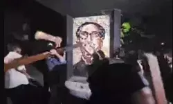 फिर भड़की हिंसा- पूर्व PM के पिता के आवास पर भीड़ का धावा- की तोड़फोड़