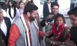 महाकुंभ 2025- बेरिकेडिंग हटते संगम जाने की दूरी हो गई एकदम कम महाकुंभ 2025- बेरिकेडिंग हटते संगम जाने की दूरी हो गई एकदम कम